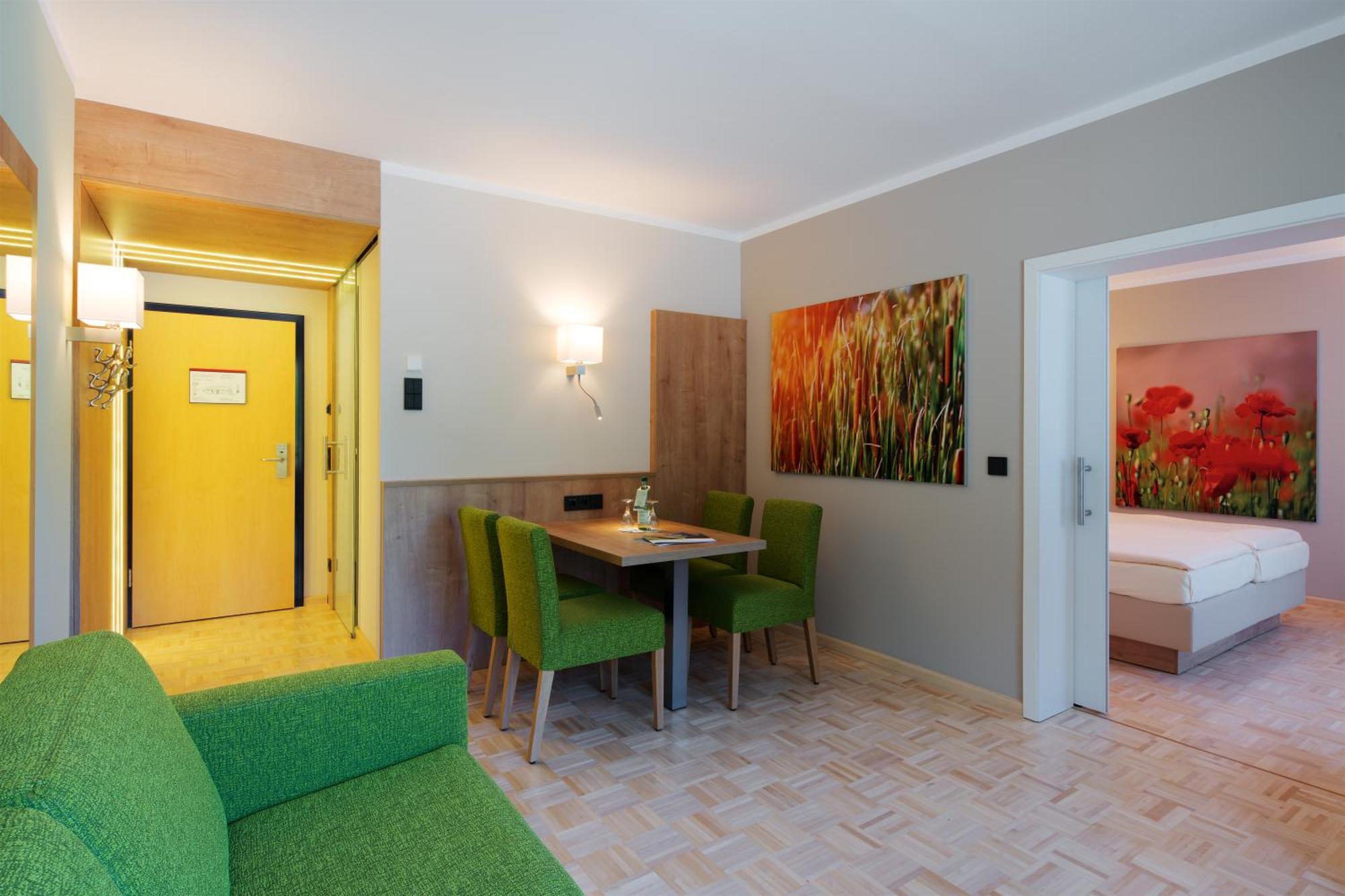 Bio-Seehotel Zeulenroda エクステリア 写真