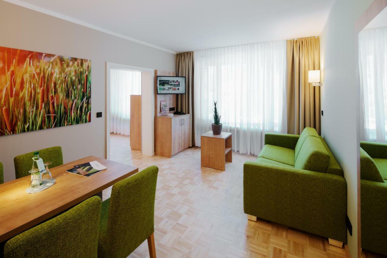 Bio-Seehotel Zeulenroda エクステリア 写真